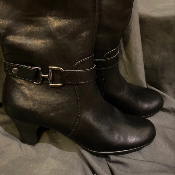 *****SOLD*****A2 Heelrest NWOT Knee-High Boots Size 10 - Picture 3 of 12